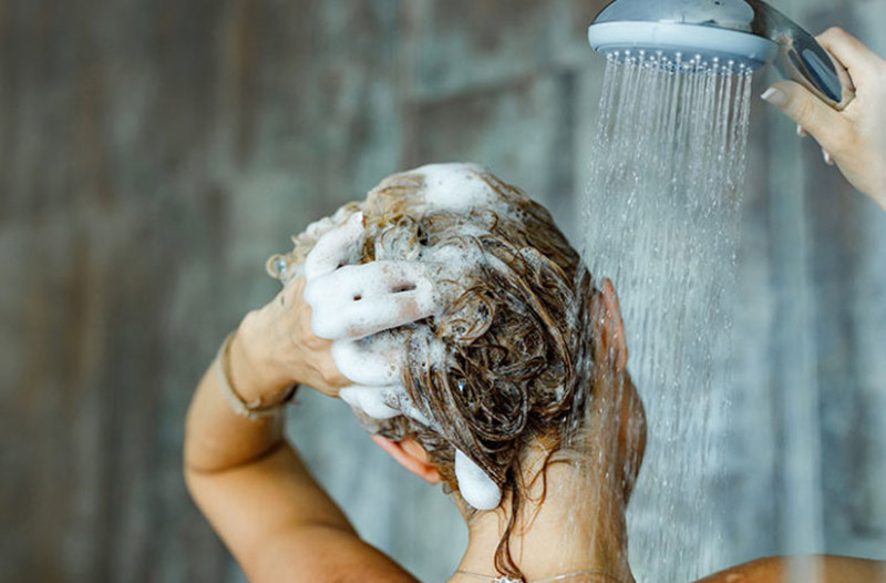 How To Wash Your Hair Properly